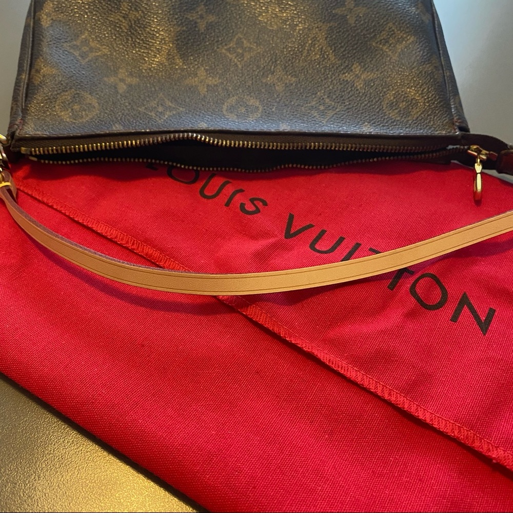 LV Monogram Cerises Pochette Accessories 2005 - Picture 10 of 10